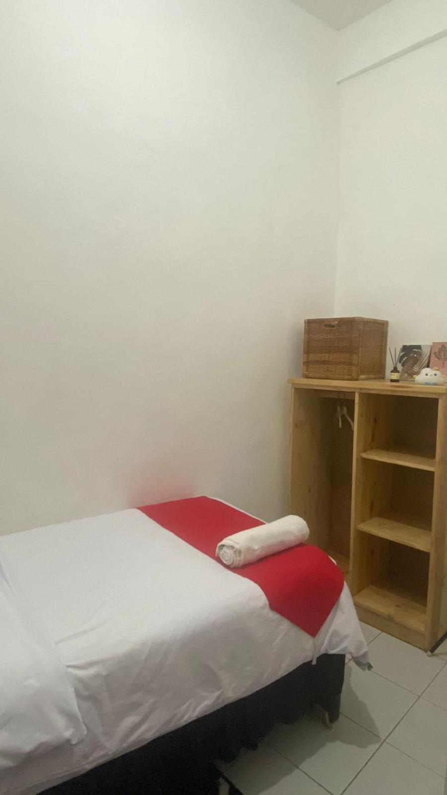 Dyaza Lv Grogol Rumah tetamu