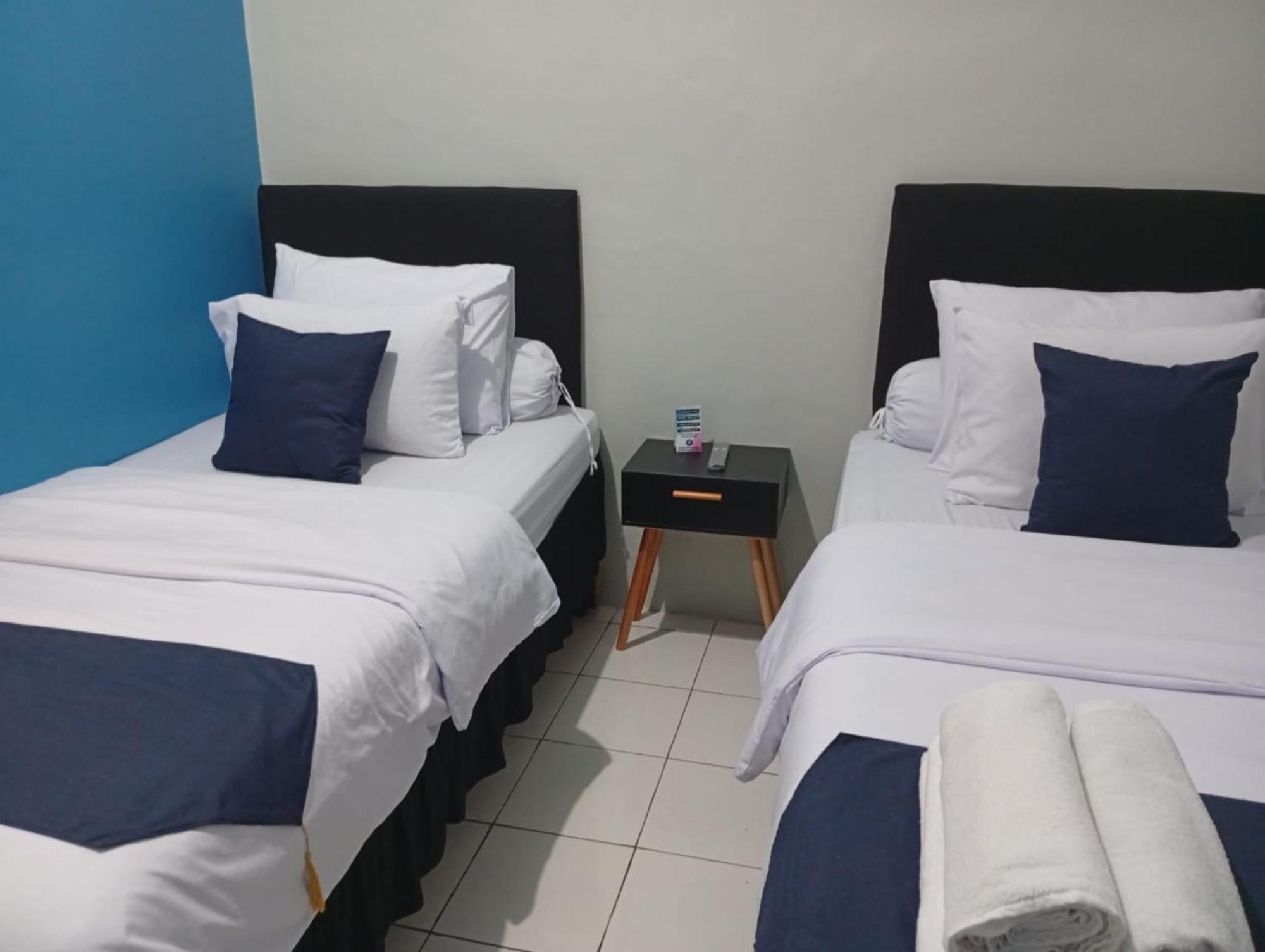 Dyaza Lv Grogol Rumah tetamu *