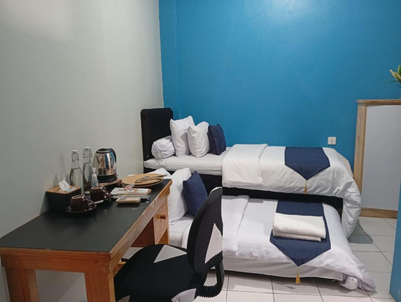 Dyaza Lv Grogol Rumah tetamu