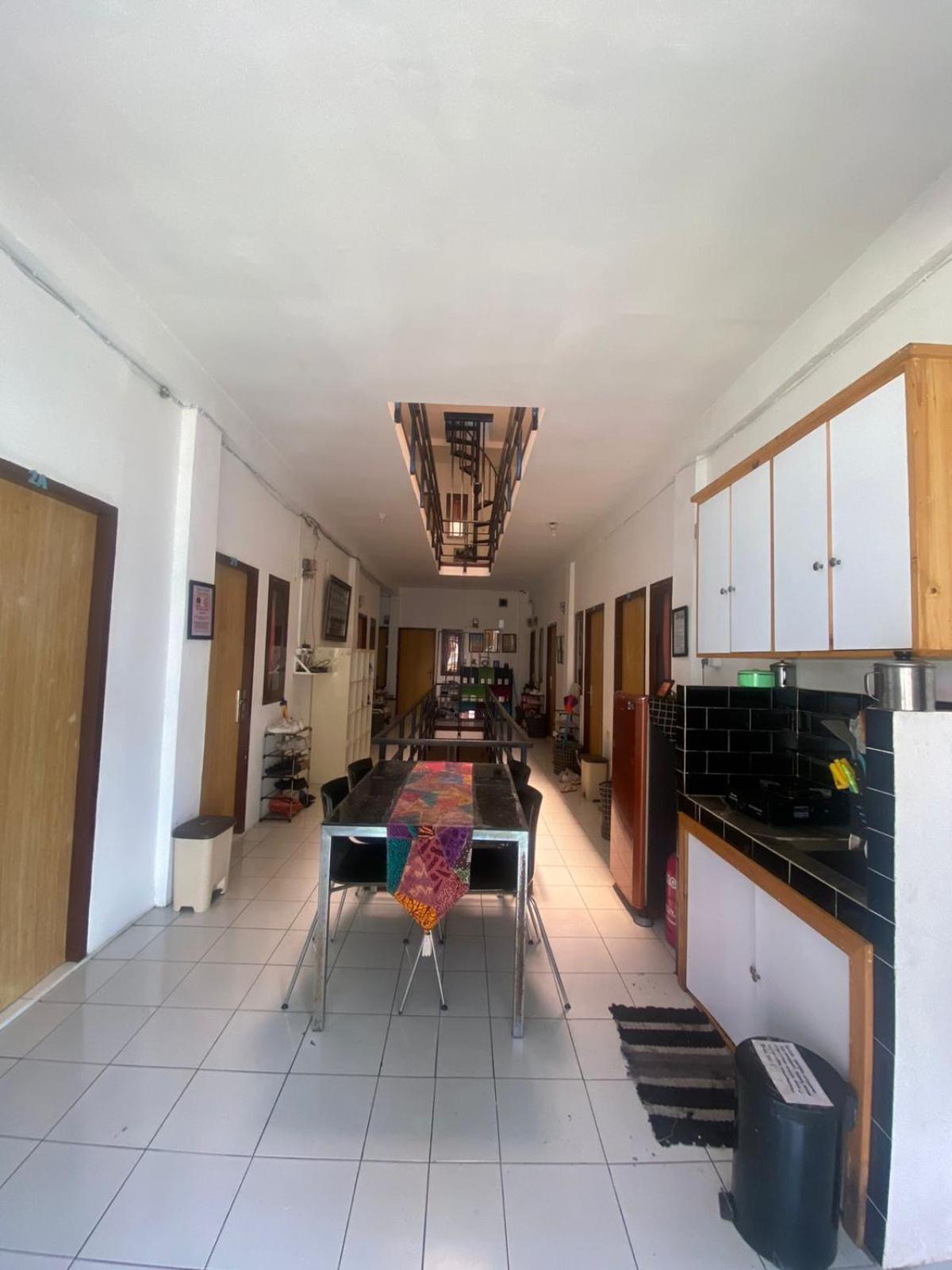 Dyaza Lv Grogol Guest house Jakarta