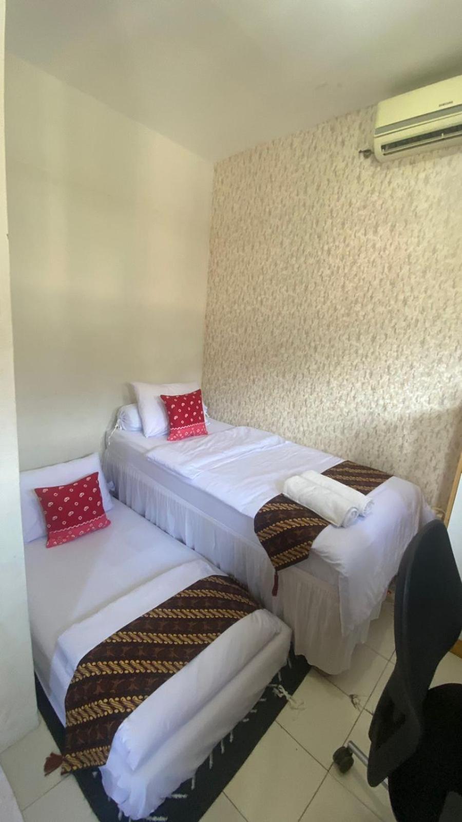 Dyaza Lv Grogol Guest house *