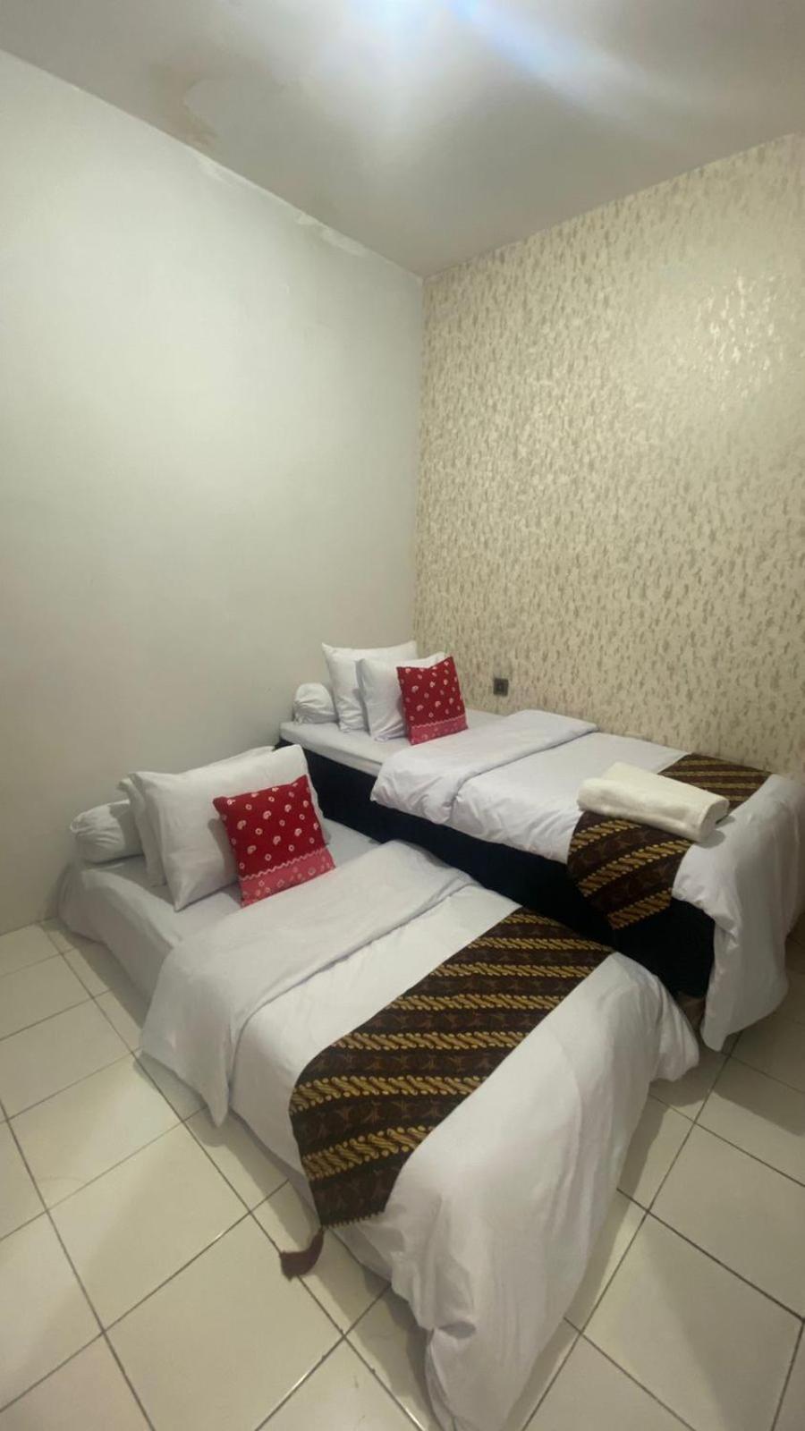 Guest house Dyaza Lv Grogol Jakarta